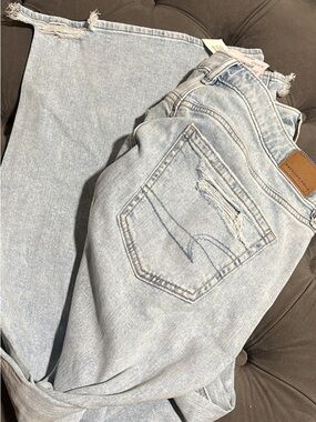 American Eagle Outfitters Light Blue Straight Leg Jeans